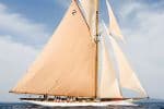 De Valk sells Lulworth
