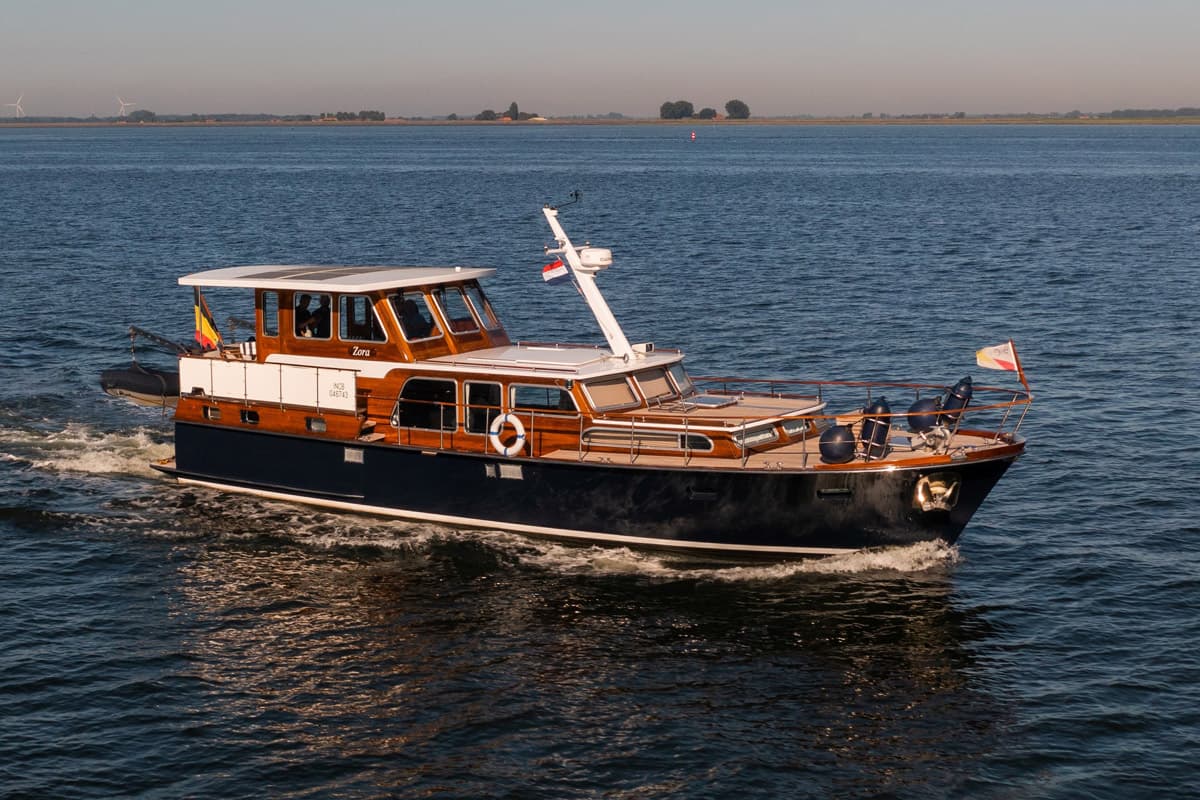 SUPER VAN CRAFT 1570