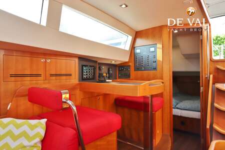 ALLURES 45 CENTERBOARD