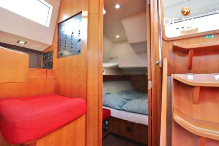ALLURES 45 CENTERBOARD
