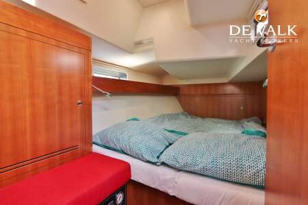 ALLURES 45 CENTERBOARD
