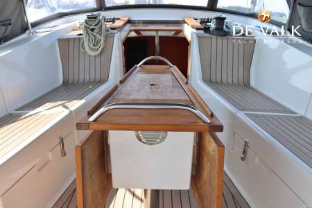 ALLURES 45 CENTERBOARD