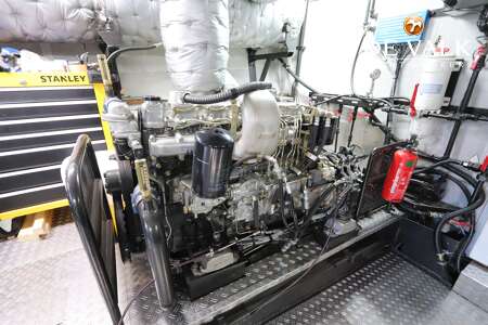 APOLLO DE LUXE 66 FLYBRIDGE-STABILIZERS