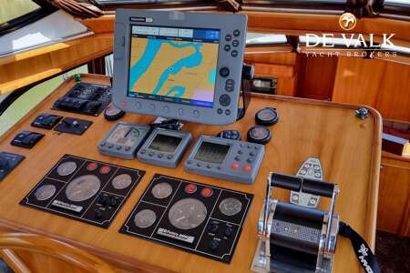 AQUANAUT UNICO 1500 PILOTHOUSE