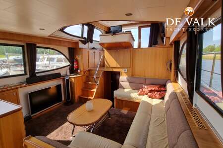 AQUANAUT UNICO 1500 PILOTHOUSE