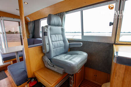 AQUASTAR 38