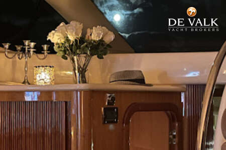 AZIMUT 42 FLY