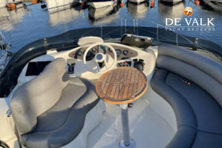 AZIMUT 42 FLY