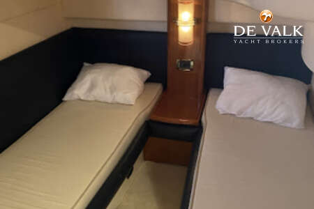 AZIMUT 42 FLY
