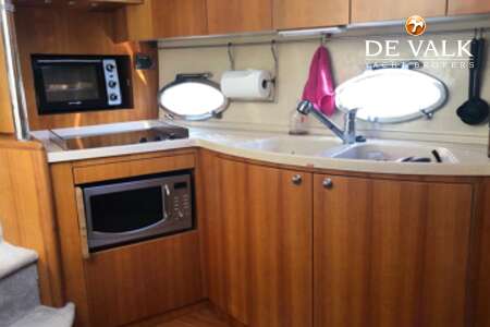 AZIMUT 46
