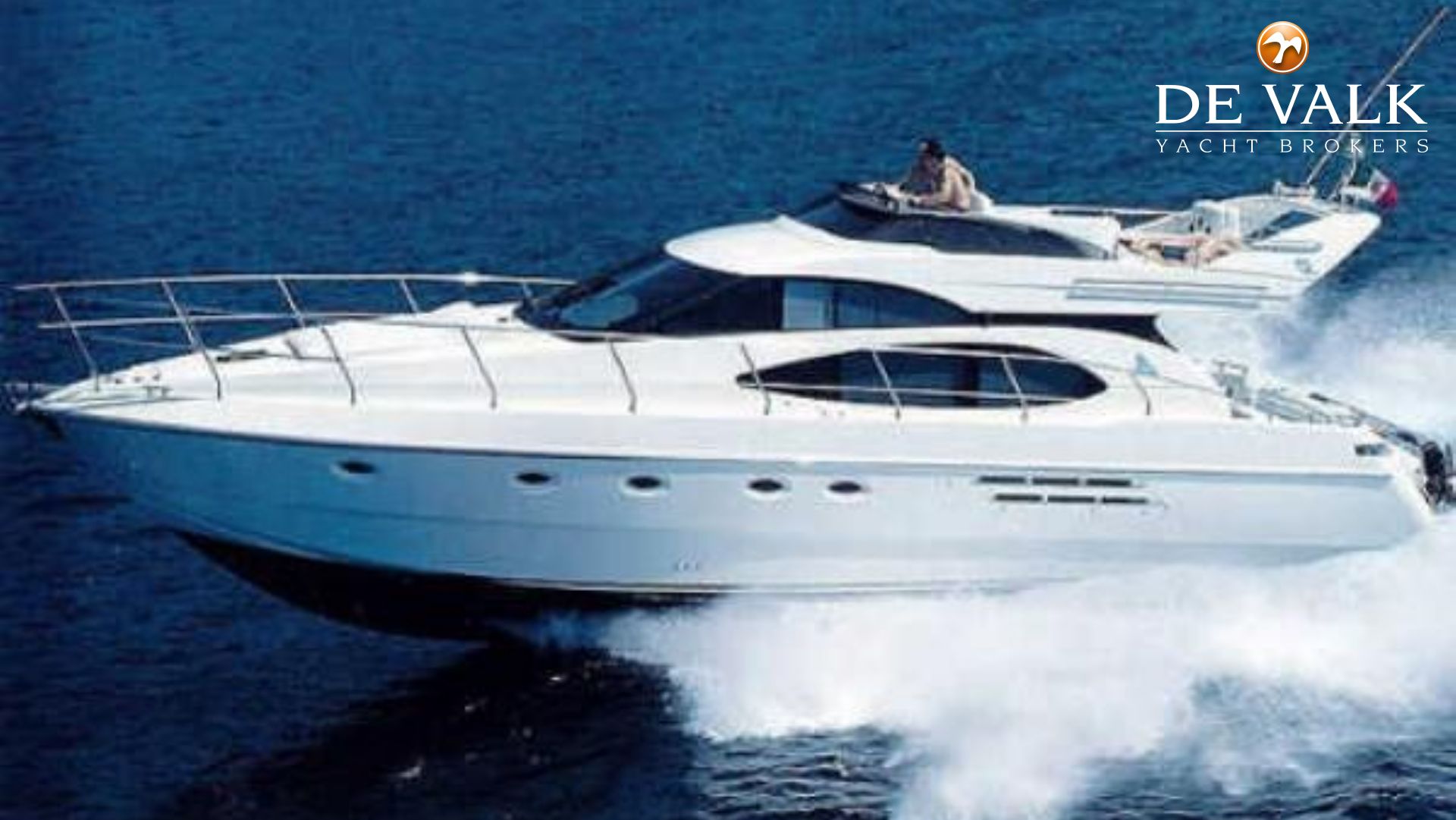 azimut yacht 52