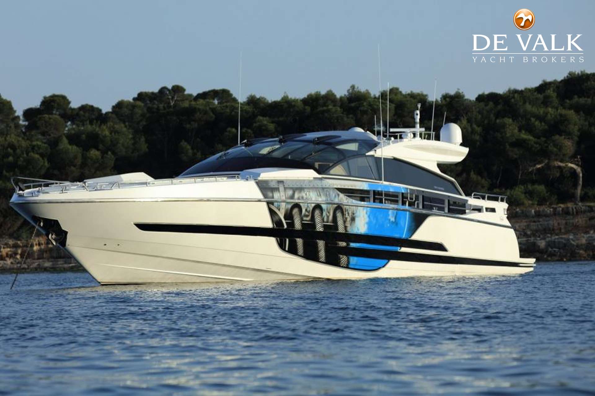 devalk yacht brokerage