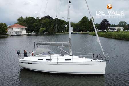 BAVARIA 32 CRUISER sailing yacht for sale