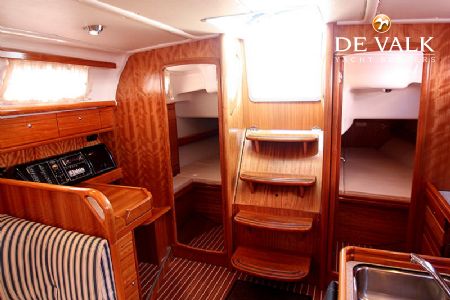 BAVARIA 37-3