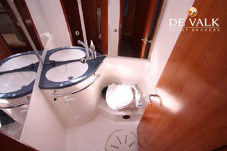 BAVARIA 37-3
