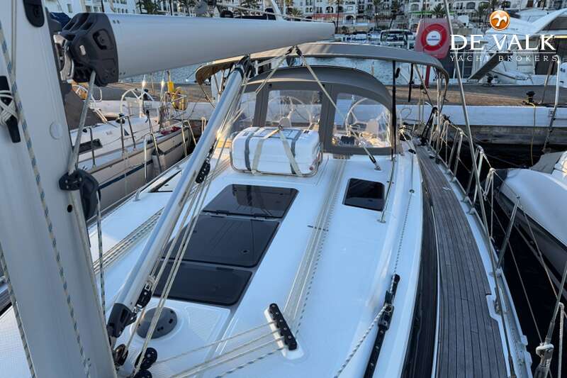 BAVARIA 37