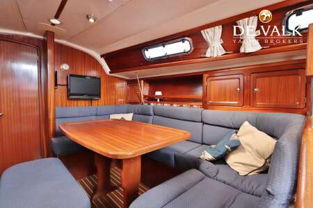 BAVARIA 37 CRUISER