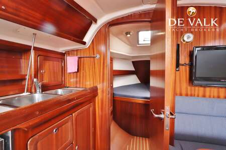 BAVARIA 37 CRUISER