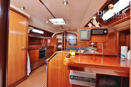 BAVARIA 37 CRUISER