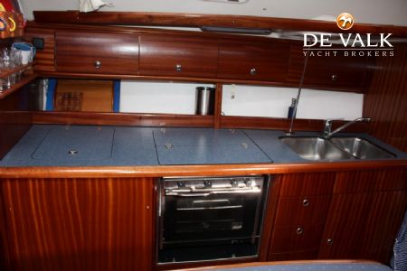 BAVARIA 38.3 CUSTOM LINE