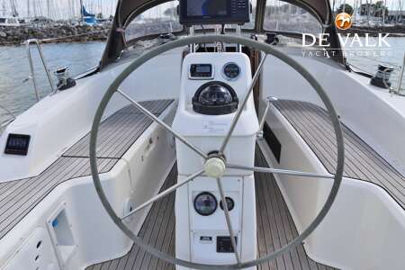 BAVARIA CRUISER 33