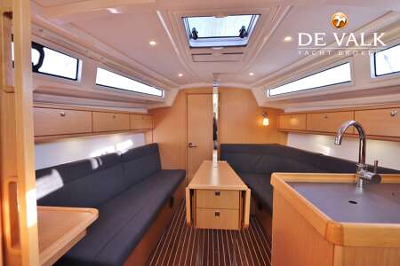 BAVARIA CRUISER 33