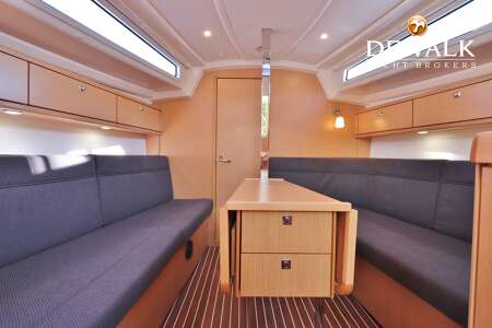 BAVARIA CRUISER 33