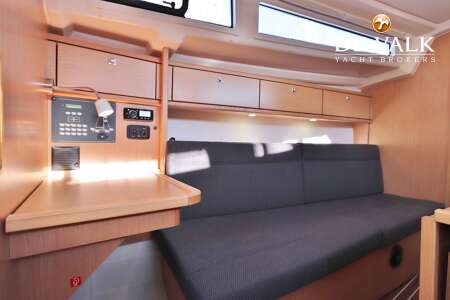 BAVARIA CRUISER 33