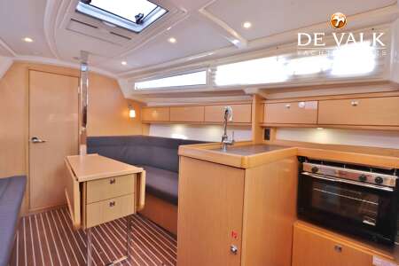 BAVARIA CRUISER 33