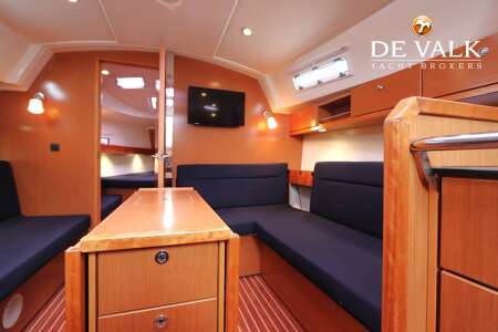 BAVARIA CRUISER 36