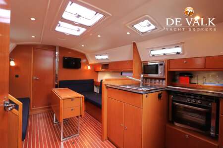 BAVARIA CRUISER 36