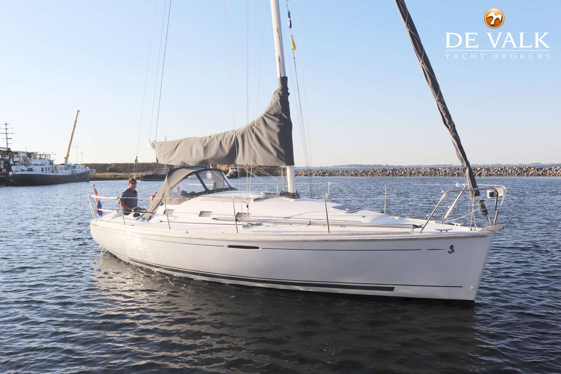 segelyacht beneteau first 31.7 gebraucht