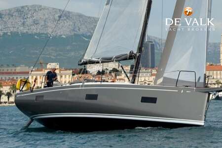 BENETEAU FIRST 44 width=