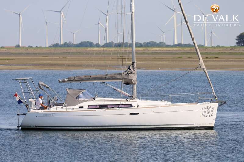BENETEAU OCEANIS 37