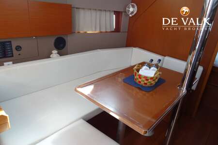 BENETEAU OCEANIS 38