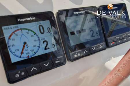 BENETEAU OCEANIS 54