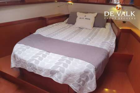 BENETEAU OCEANIS 54