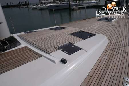 BENETEAU OCEANIS 60