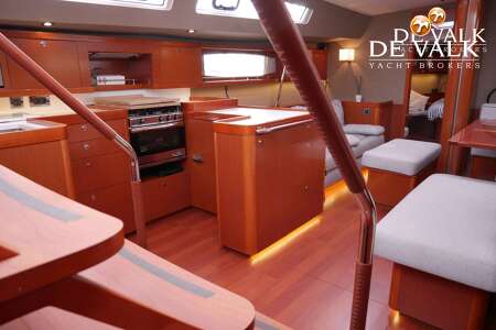BENETEAU OCEANIS 60