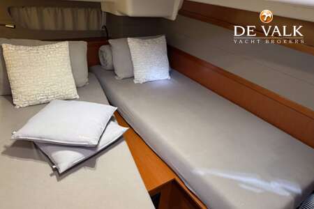 BENETEAU OCEANIS 60