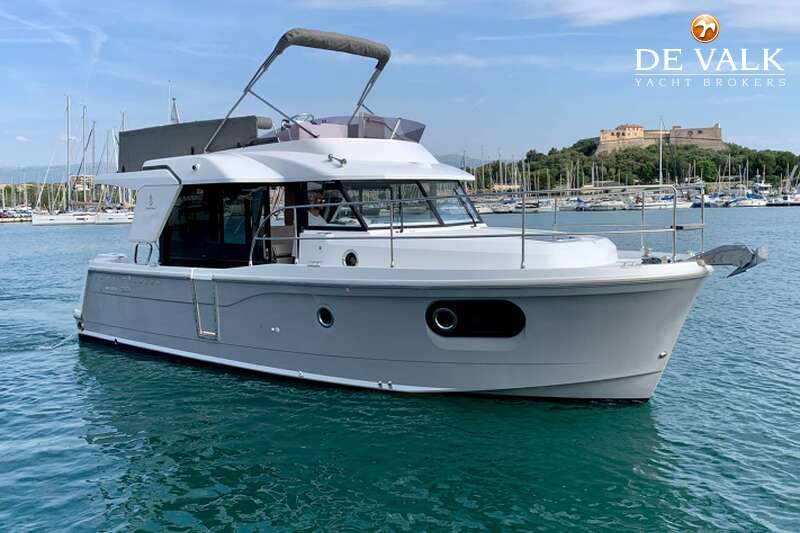 BENETEAU SWIFT TRAWLER 30