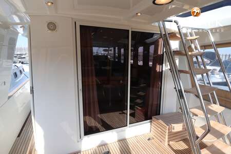 BENETEAU SWIFT TRAWLER 42