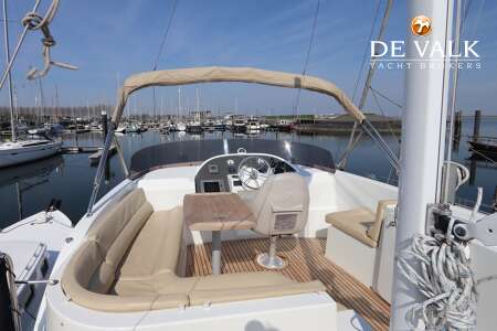 BENETEAU SWIFT TRAWLER 42