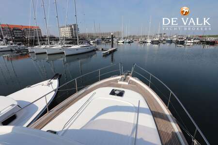 BENETEAU SWIFT TRAWLER 42
