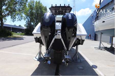 BOSTON WHALER 270 OUTRAGE