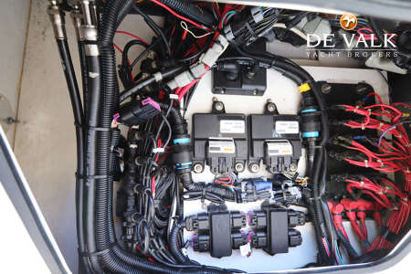 BOSTON WHALER 270 OUTRAGE