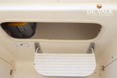 BOSTON WHALER 270 OUTRAGE