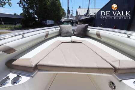 BOSTON WHALER 270 OUTRAGE