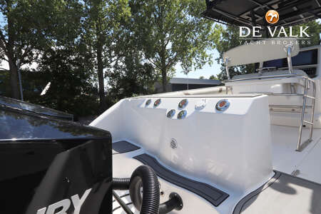 BOSTON WHALER 270 OUTRAGE