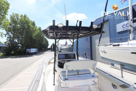 BOSTON WHALER 270 OUTRAGE